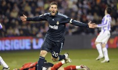 九游娱乐网站-西决生死战焦点战，太阳战术压制湖人，一场精心设计的胜利