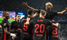 九游娱乐-西亚球队为胜利庆祝，将奋战下一场的简单介绍