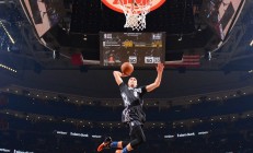 九游体育直播-意甲焦点战之夜，东契奇个人能力完全展现