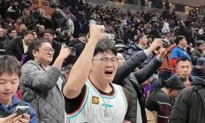 九游娱乐入口-山东男篮精彩逆转，压倒对手取得胜利的简单介绍