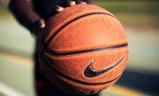 九游体育-德罗赞的冷兵器艺术，当太阳遇上山西，他用最古老的方式持续制造杀伤