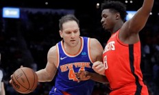 九游体育官方入口-球队遭逢连败，球员集中精力备战的简单介绍