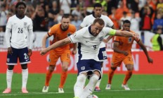 九游体育官方入口-荷兰惨遭逆转，欧洲锦标赛席位受到威胁