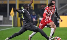 九游娱乐app下载-拜仁客场失利，败给巴塞罗那出局欧冠