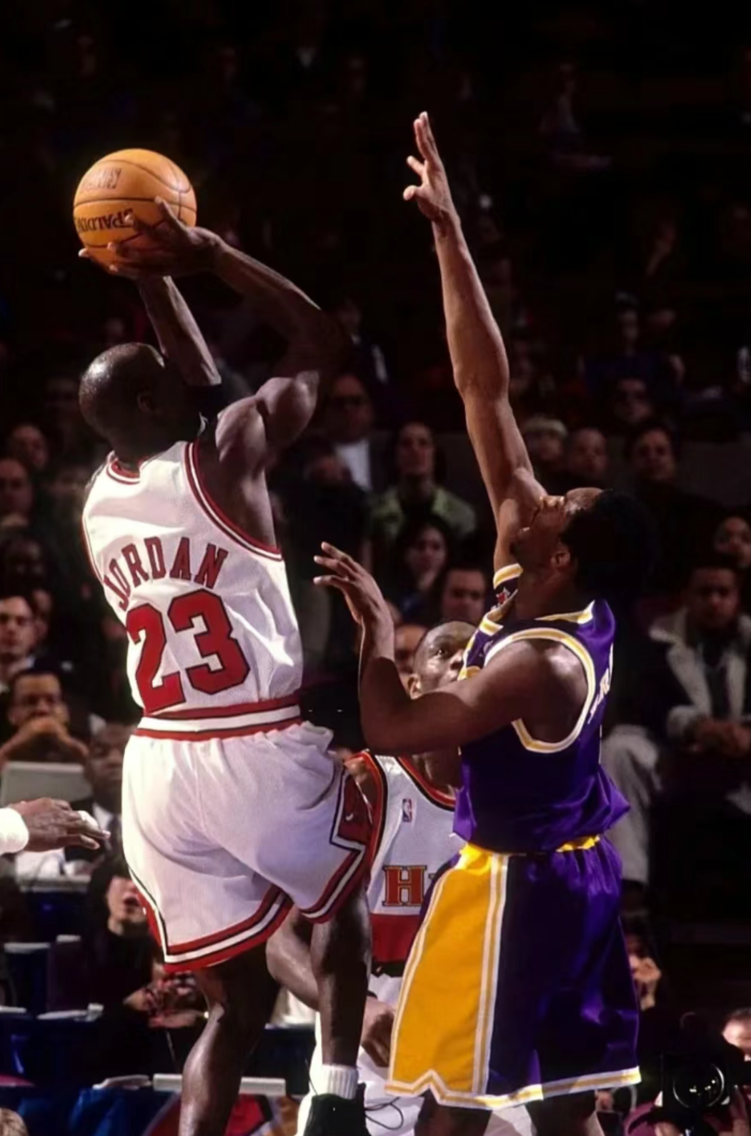 关于顶级篮球盛事，球员技术精湛令人叹为观止的信息