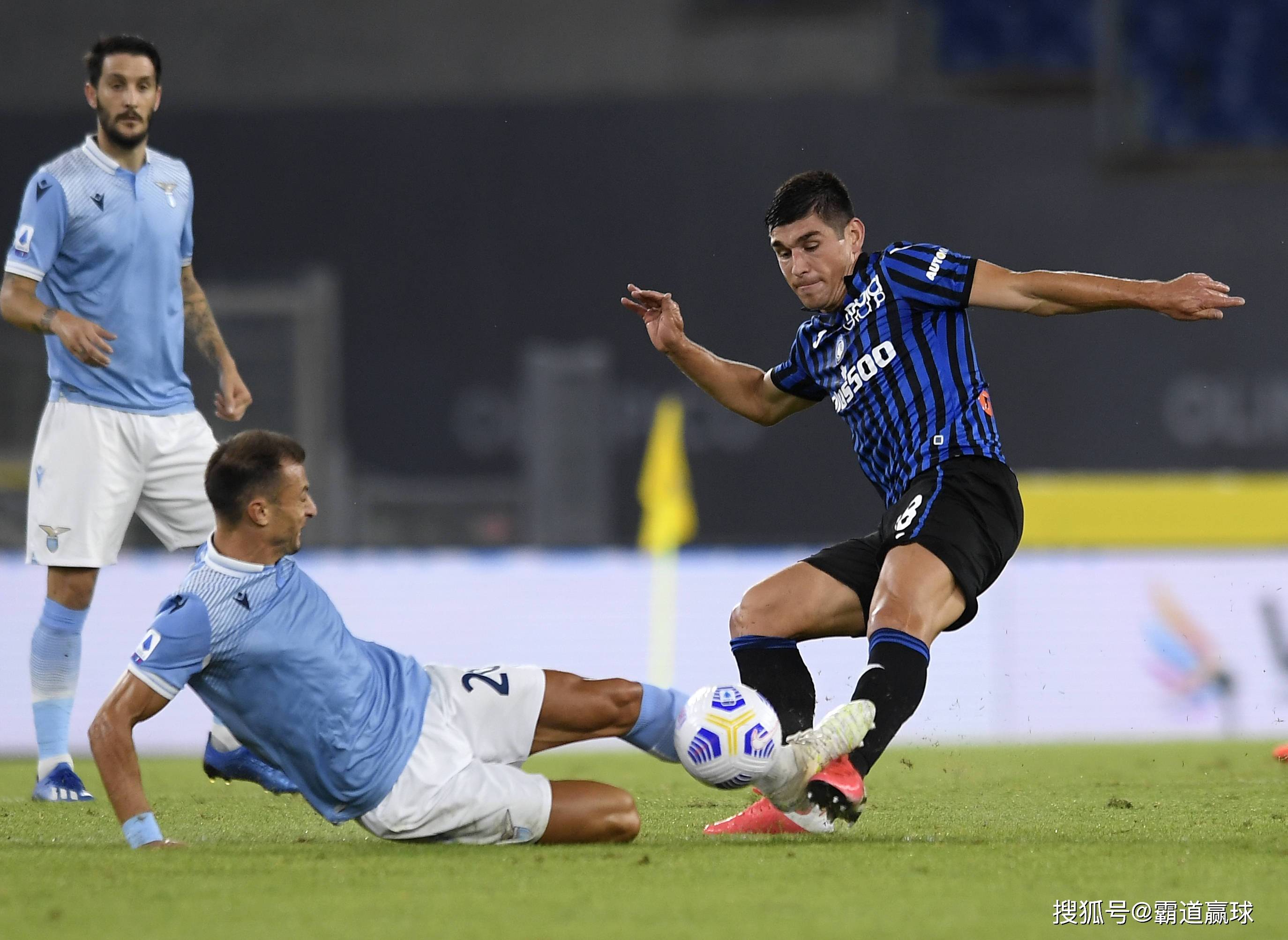 关于拉齐奥客场惨败，遭遇低迷期的信息