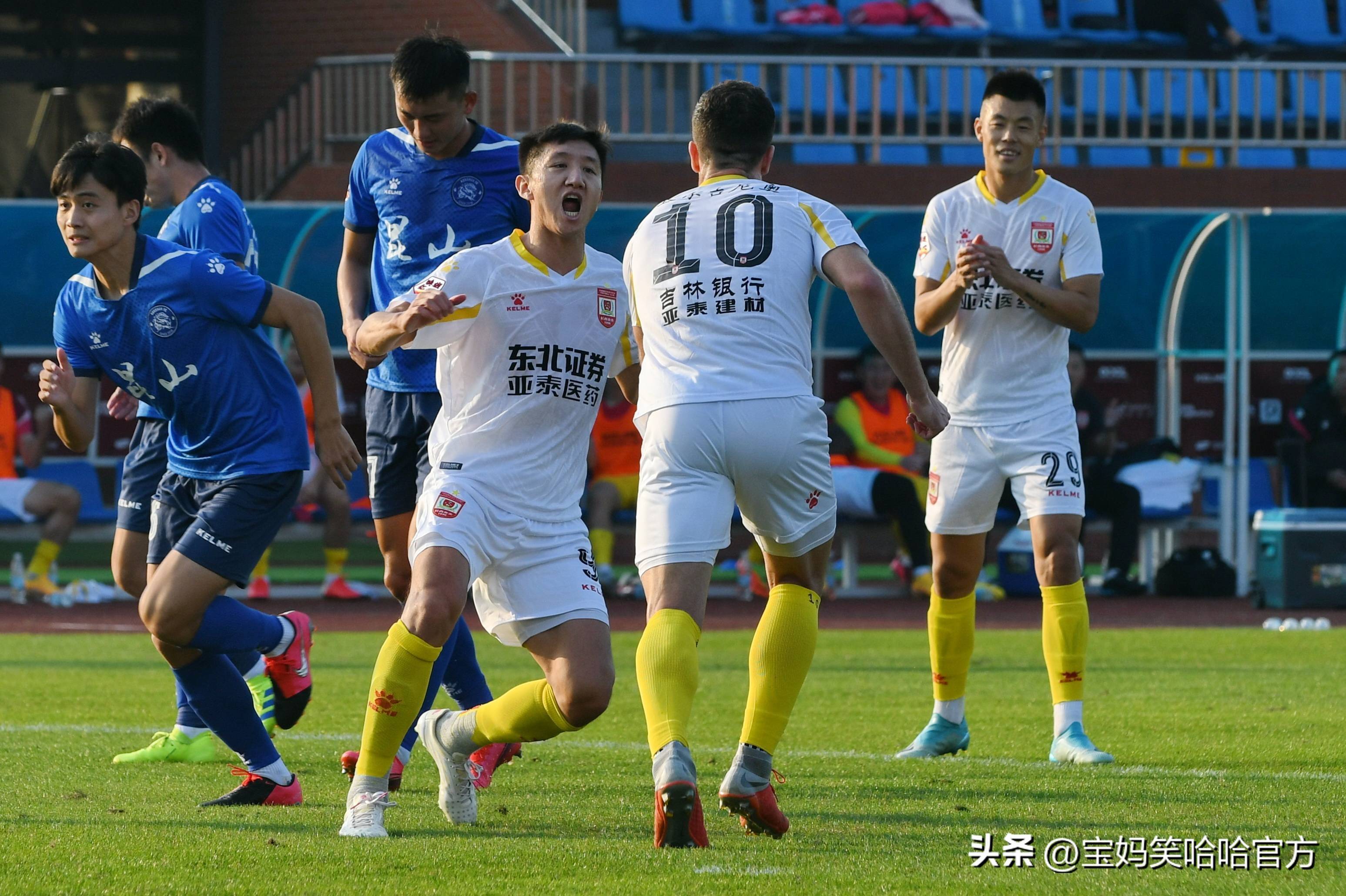 包含长春亚泰保持不败，战绩令人满意的词条