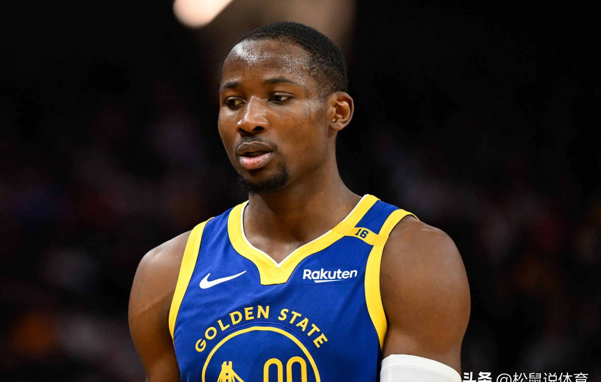 绯闻球星登场，独得分率队赢下勇士的简单介绍