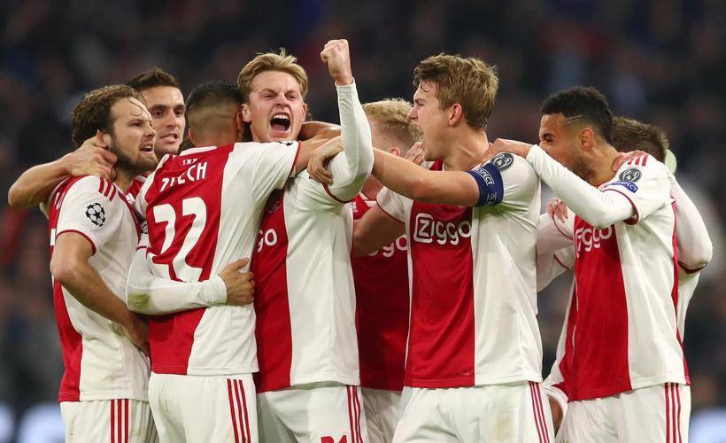 里昂主场险胜阿贾克斯,晋级欧冠八强 里昂主场险胜阿贾克斯,晋级欧冠八强