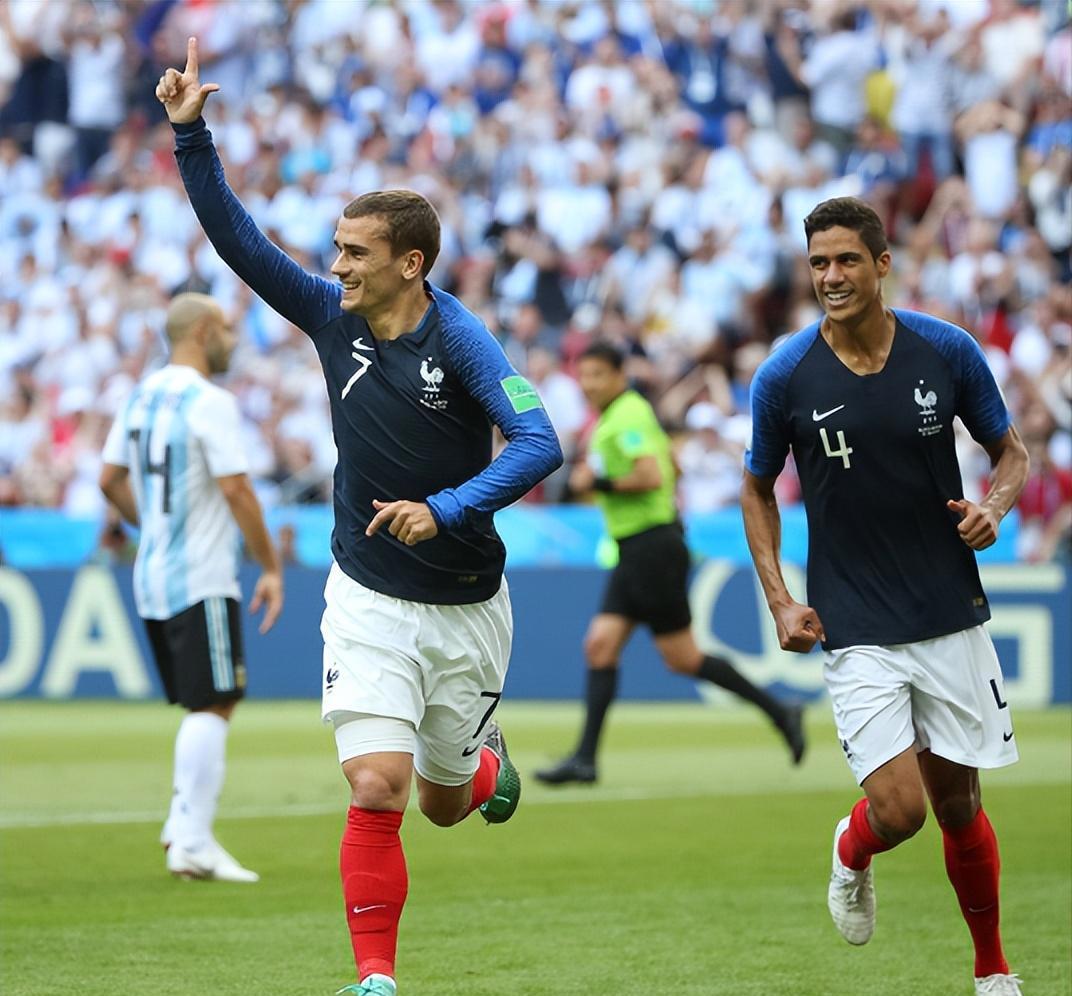 包含克里夫兰队在欧洲杯预选赛中表现出色，备受称赞的词条